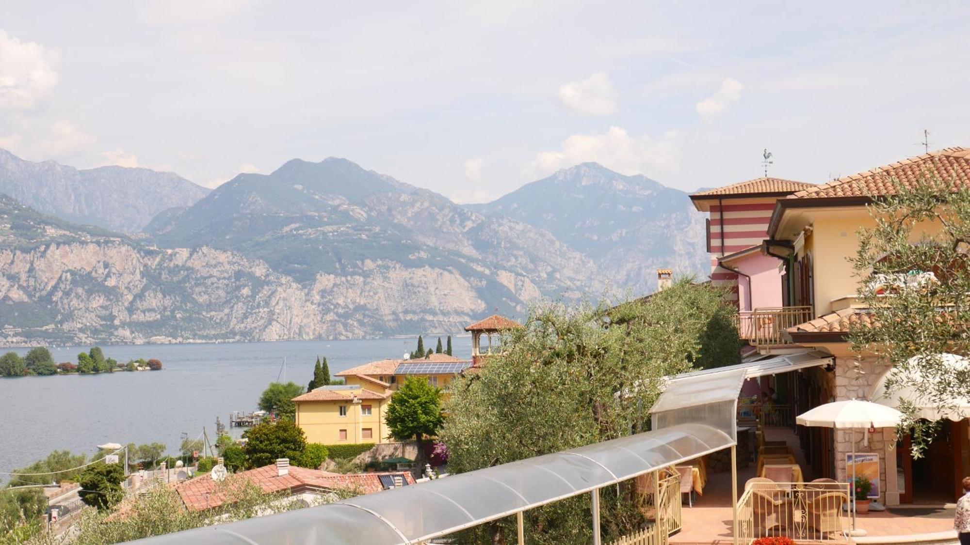 Residence Casa Maria Assenza di Brenzone Exterior photo